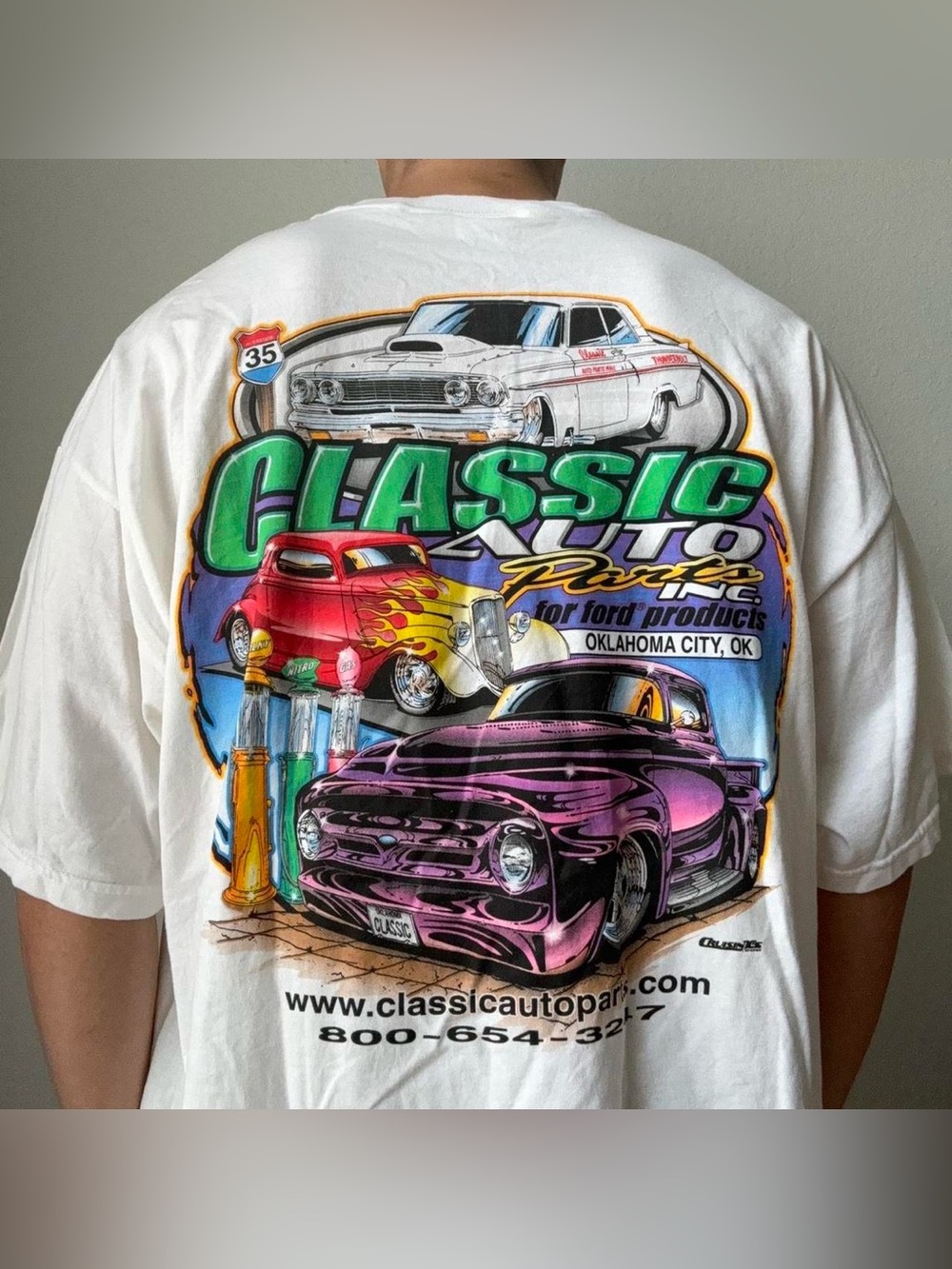 Vintage 2000s Classic Auto Parts Racing Graphics White Tee Shirt